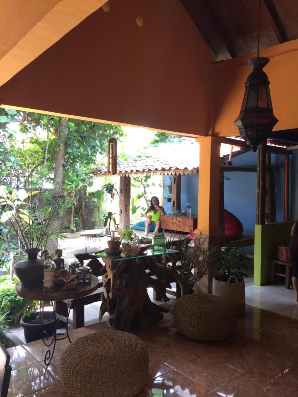 Nextdoor Homestay Yogyakarta Exteriör bild